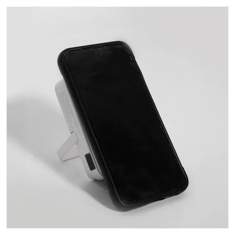 The Mellany 15W Wireless Charging Powerbank 10,000mAh
